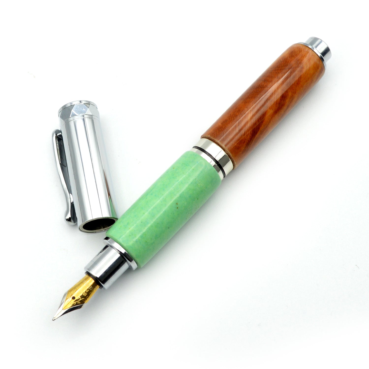 Asia - Penna stilografica in radica di thuia e resina