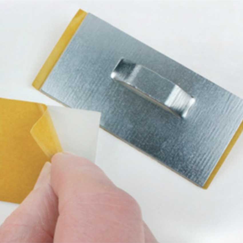 Appendini autoadesivi in acciaio